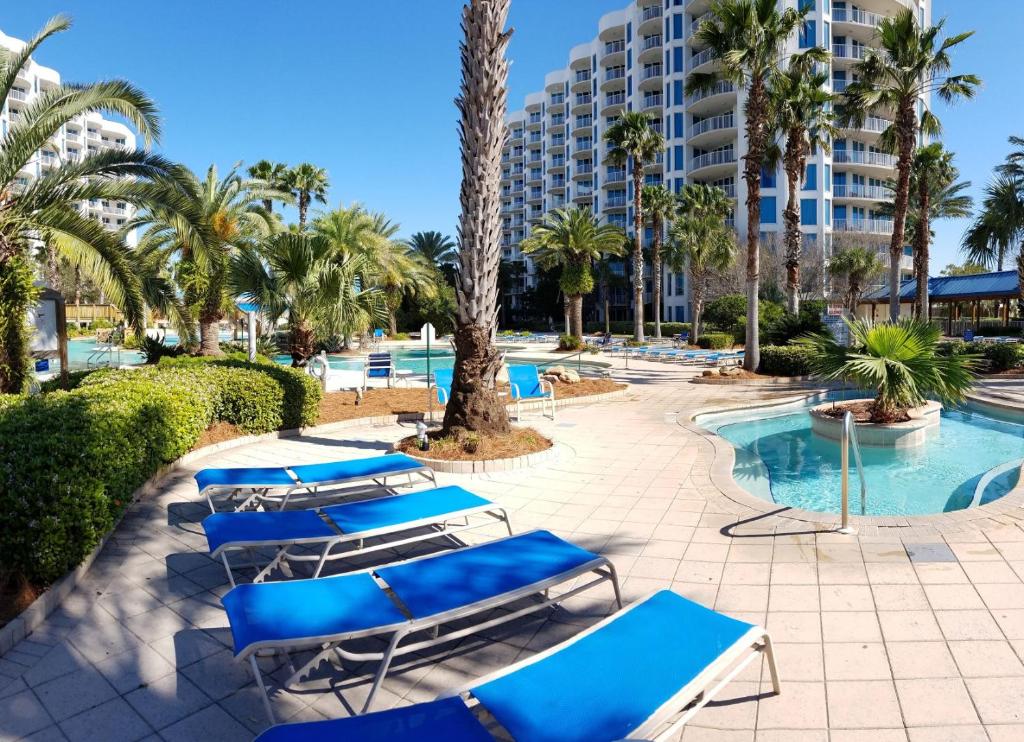 1215 A Slice of Heaven - Destin! Pool View! - Image 4