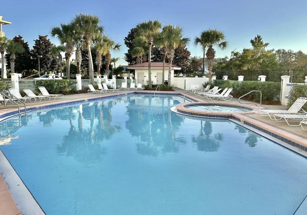 30A Rosemary-Alys Beach-5min Walk to Beach- Sleeps 3