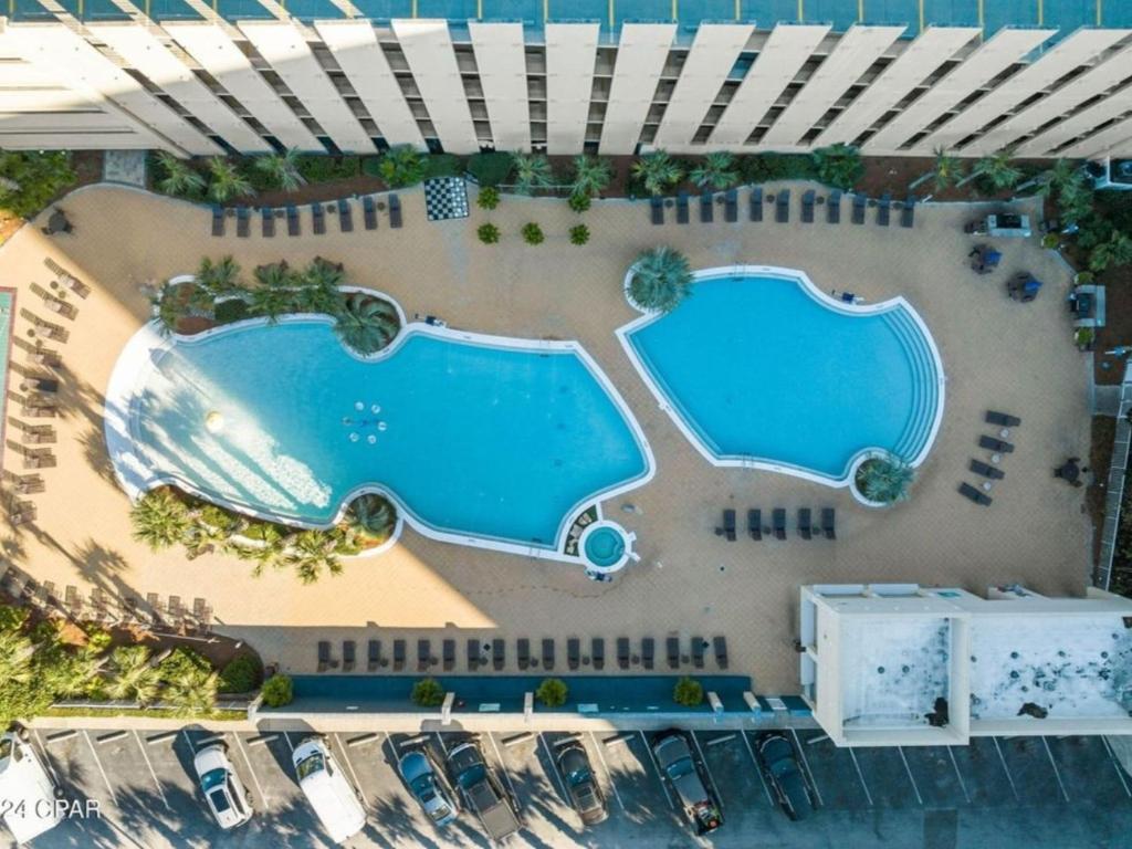 Hot Tub (Jacuzzi) - Photo 3