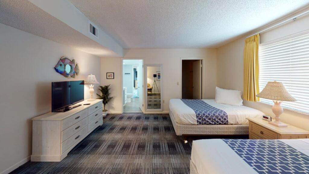 Las Olas Beach Club of Satellite Beach - Image 8