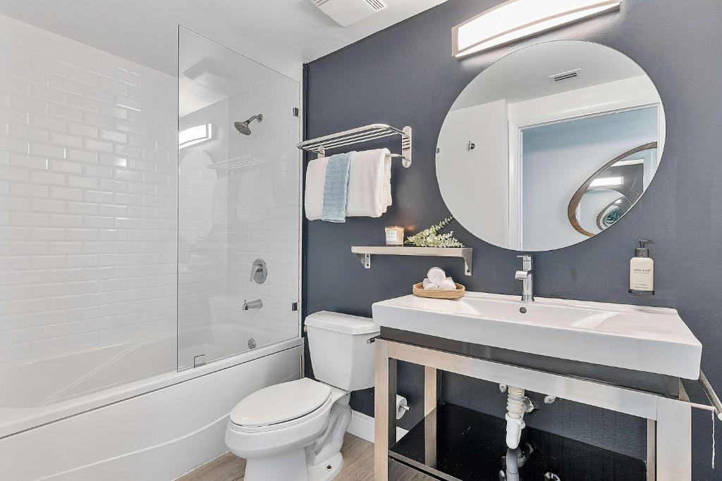 MVR Suite Book Before These Sunset Views Are Gone - Image 6