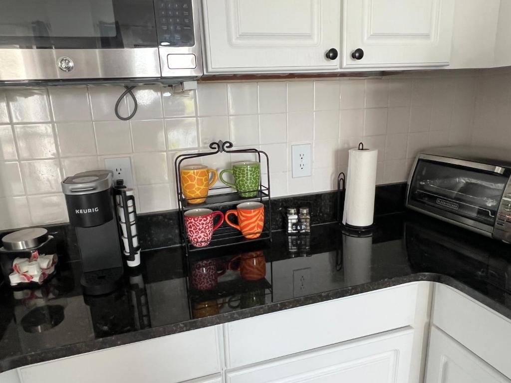 Cozy Getaway - Image 5