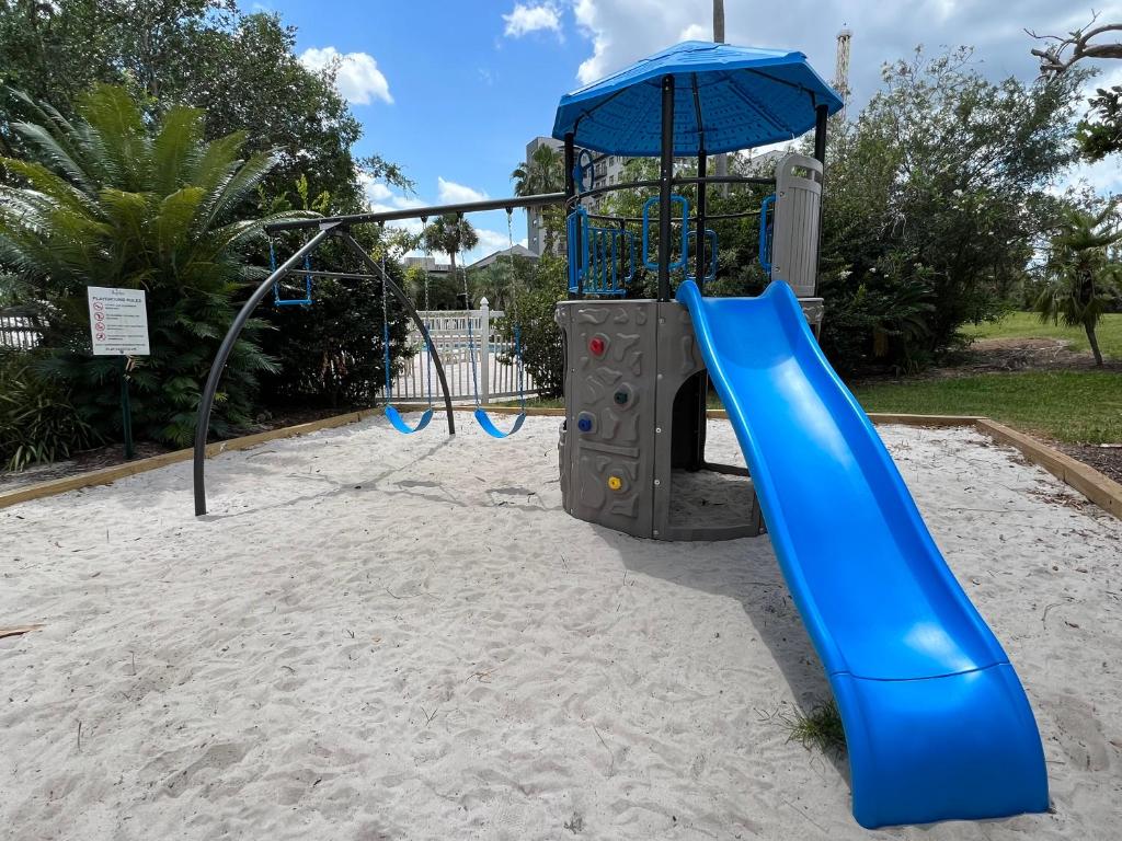 Cozy Getaway - Image 6