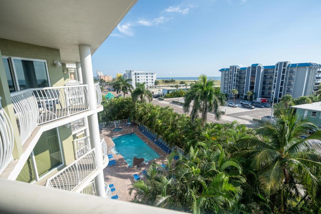 Sunset Sands from Oasis Getaways - Image 4