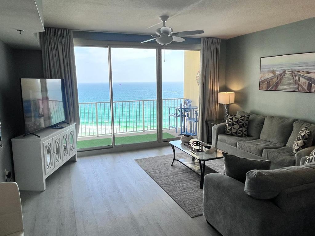 Beach, Sand, Sun & Pool 2BR 2BA Condo - Image 6