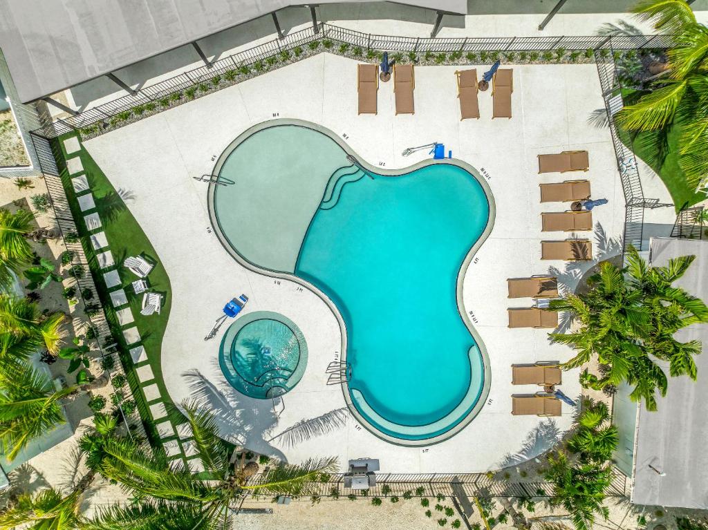 Hot Tub (Jacuzzi) - Photo 3