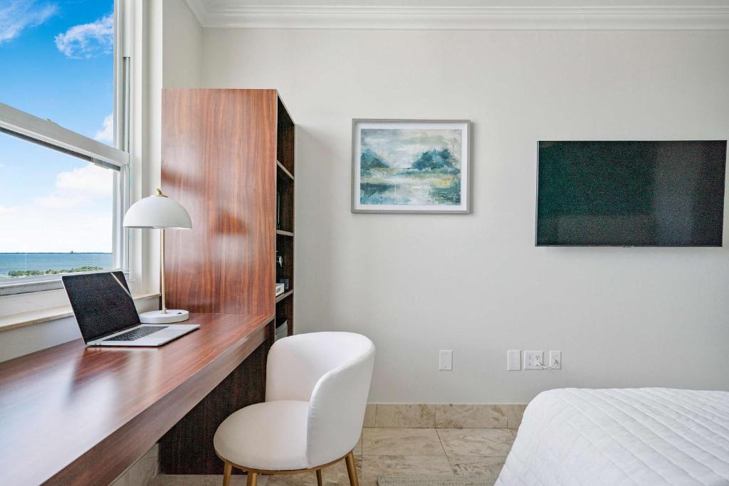 MVR Suite Travel Smarter Book This Stay - Image 7