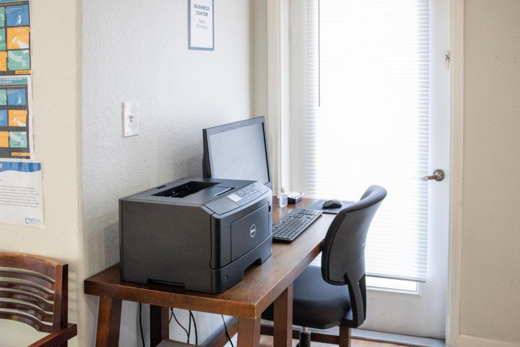 Barefoot'n Resort Kissimmee Orlando - Image 7