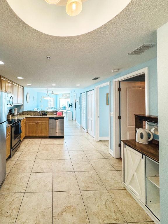 Shore Thing - Image 5