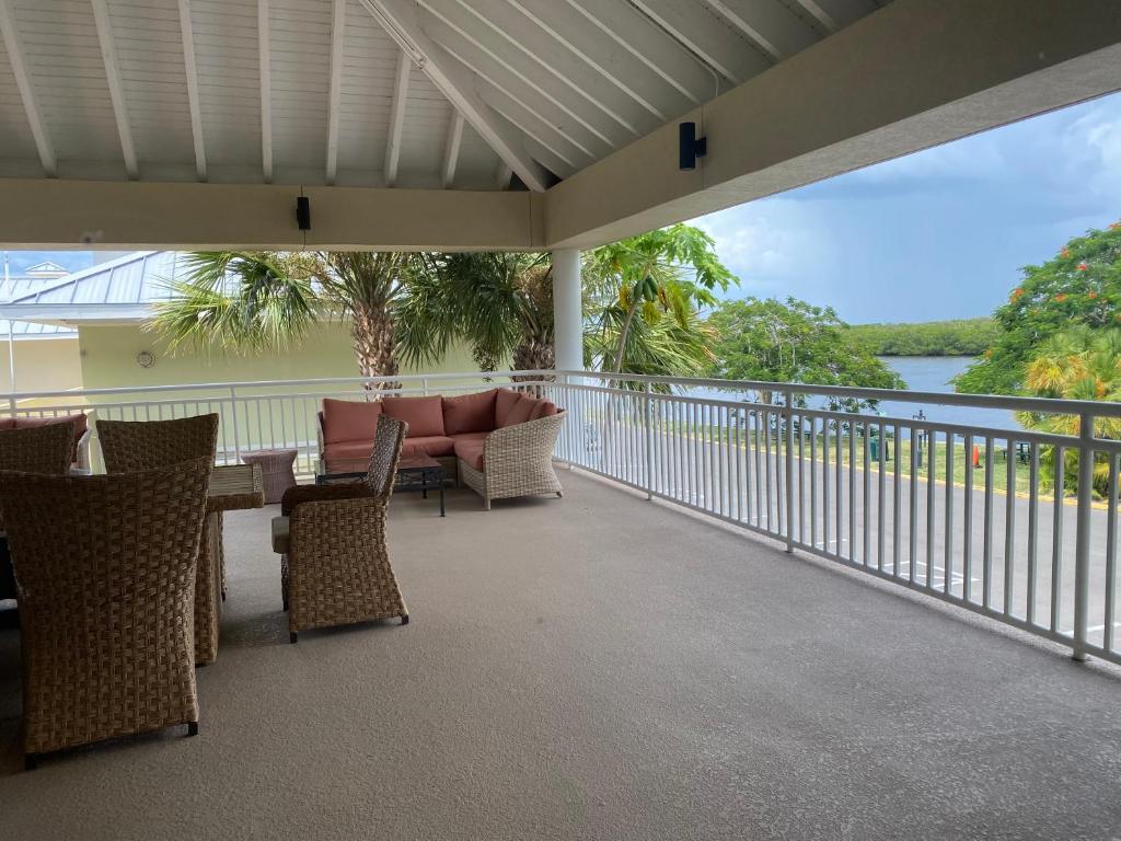 Perfect getaway with pool, hot tub and world class views - Image 6