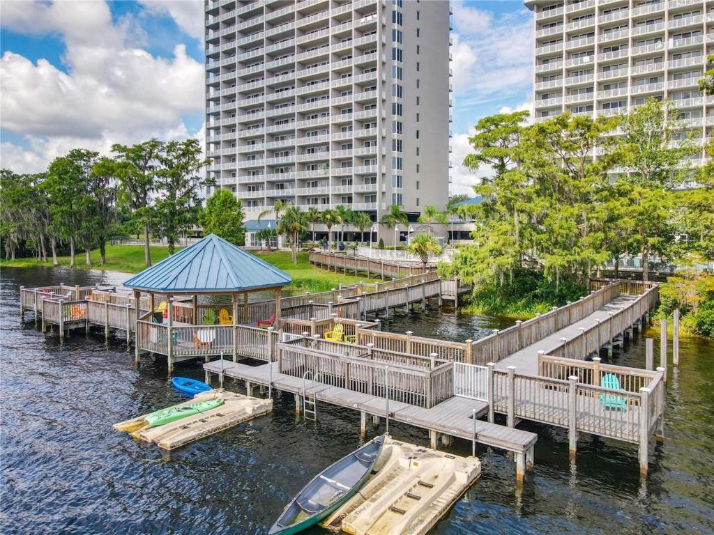 Sunshine Oasis - Orlando Lakefront Luxury - Image 6