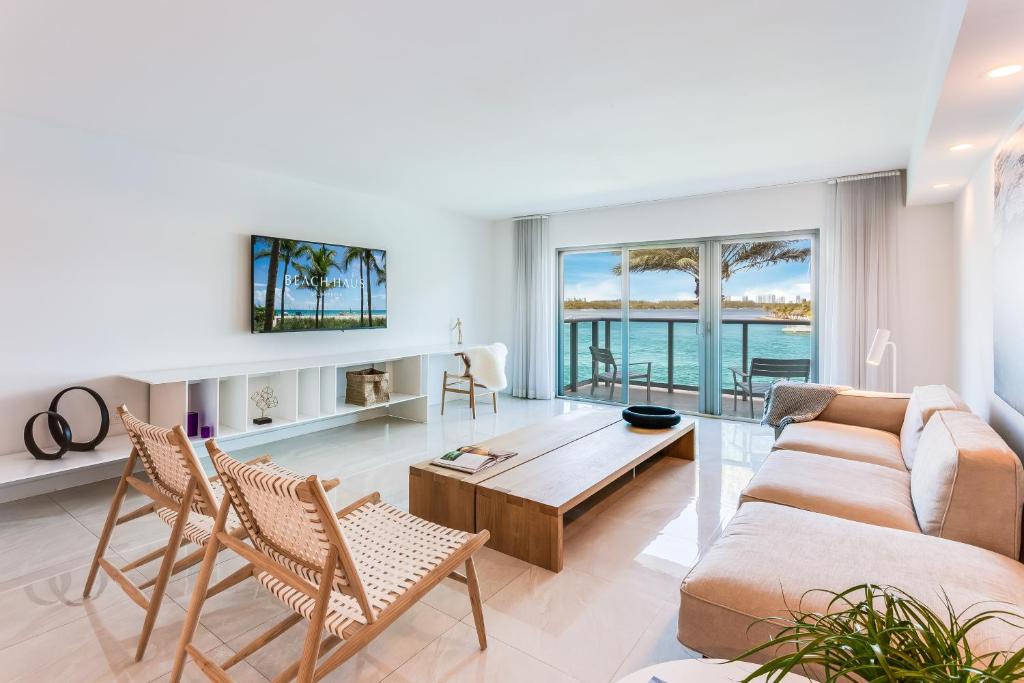 Beach Haus Bal Harbour - Image 6