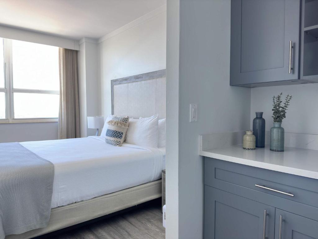 MVR Suite Boutique Living with Big Luxury Energy - Image 7