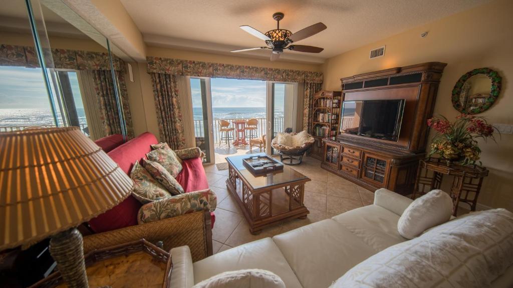 Family Friendly - Direct Oceanfront Sanibel 303 - Image 6