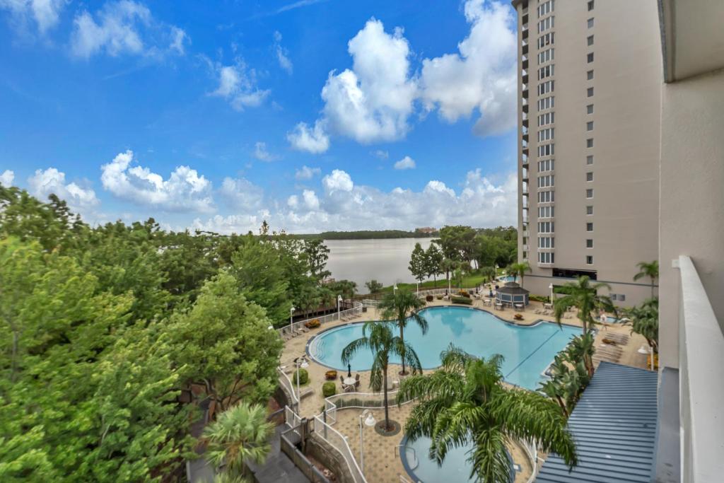 2BR condo minutes to Disney Springs