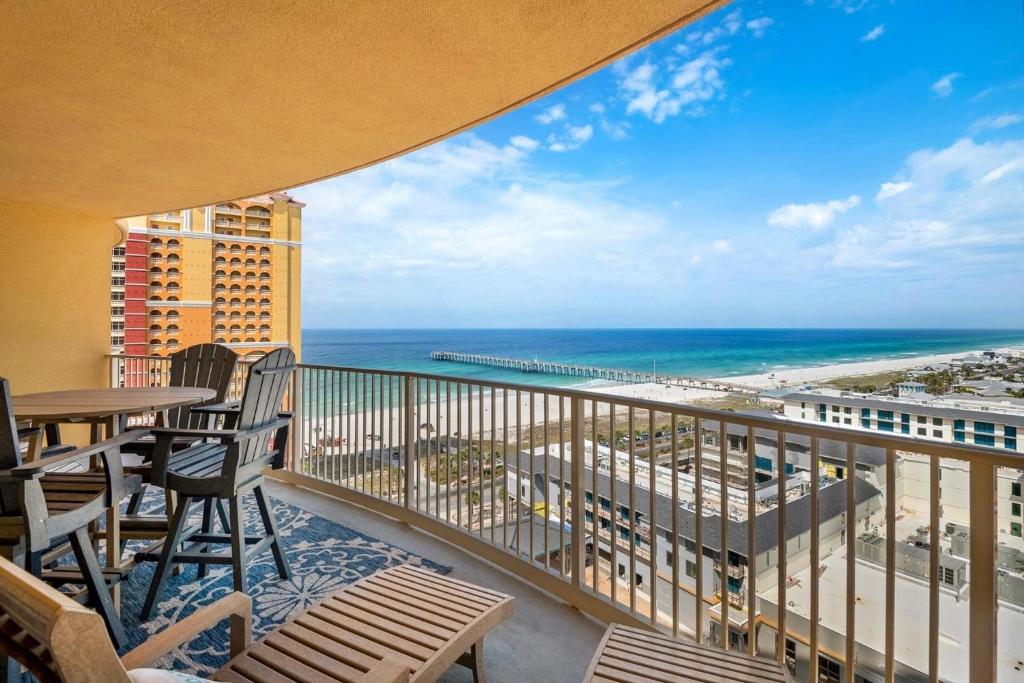 Oceanview 3BR Near Pier Park, Pool and Hot Tub