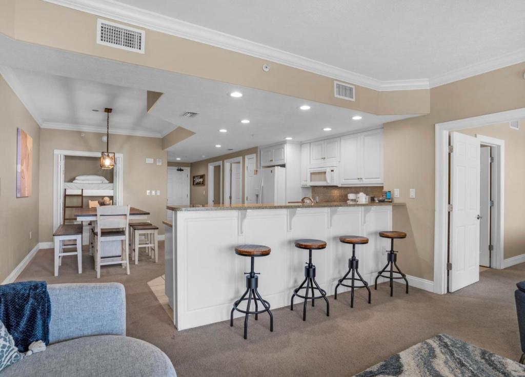 Treasure Island 2102 Beach Front - Image 5