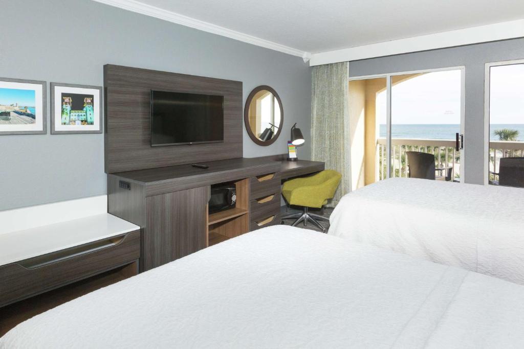 Hampton Inn Saint Augustine Beach - Image 8