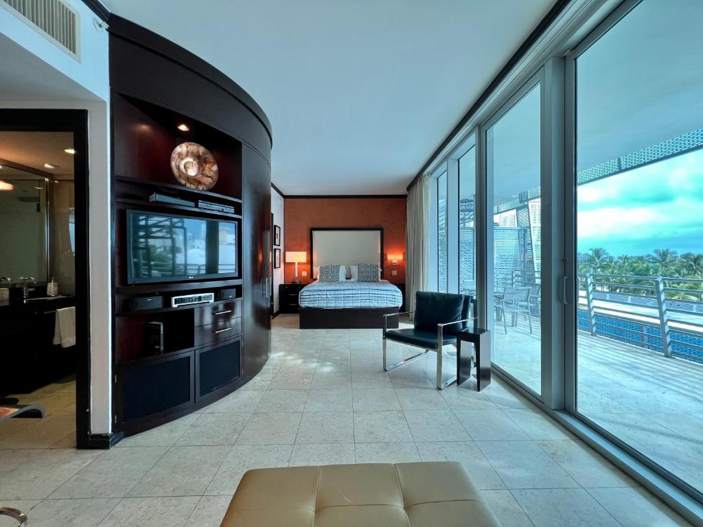 Boutique Suites 3 min walk to beach - Image 4