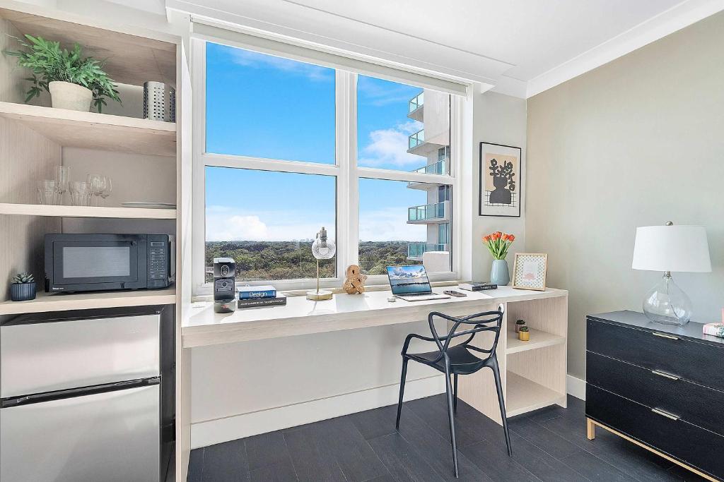 MVR - This Miami Suite Is Built to Impress - Image 6