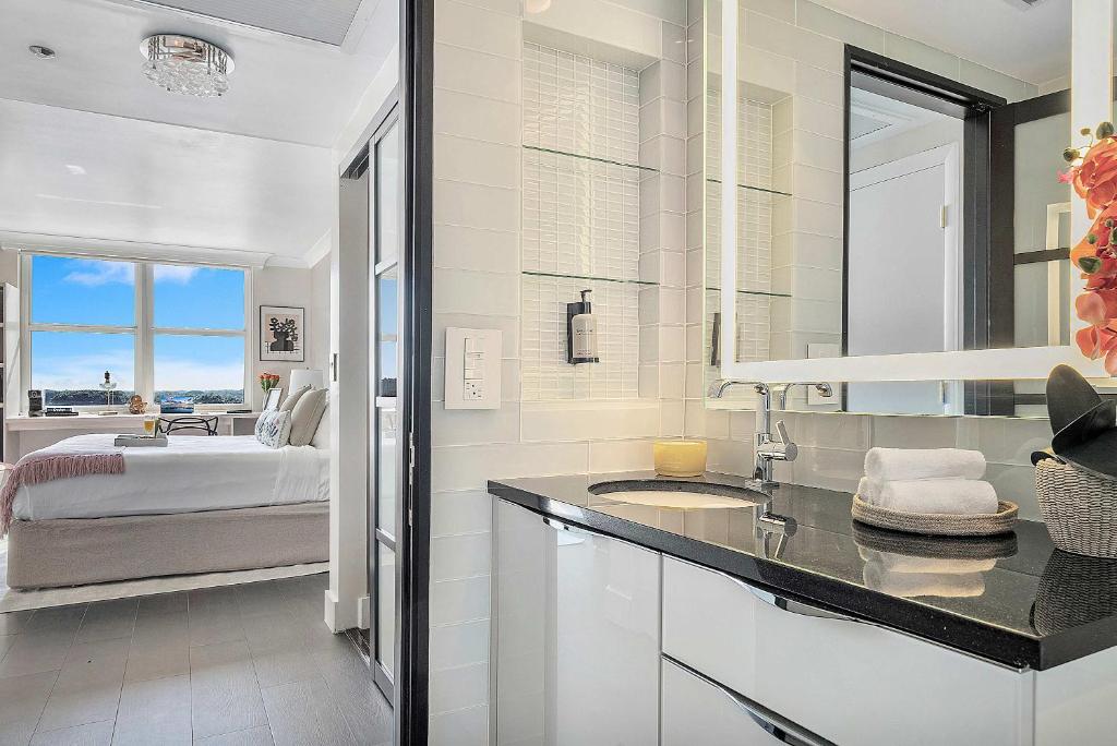 MVR - This Miami Suite Is Built to Impress - Image 8