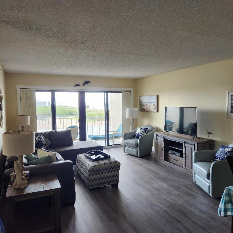 Sandcastles Condominium Complex - Image 6