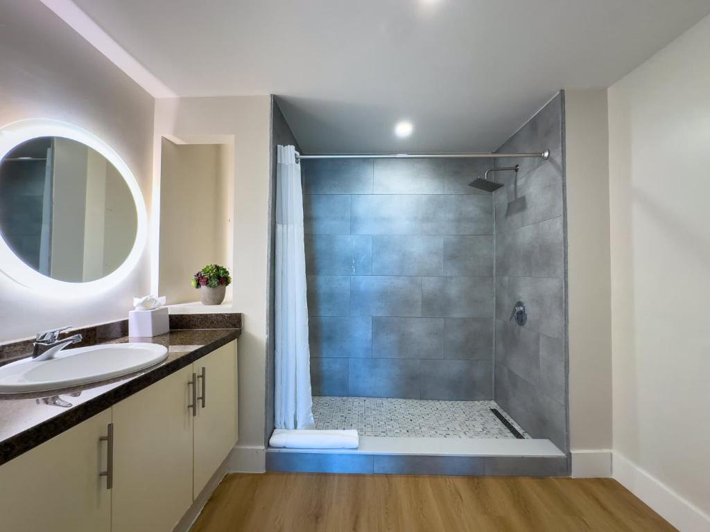 MVR Balcony Suite You will Want to Book Fast - Image 8