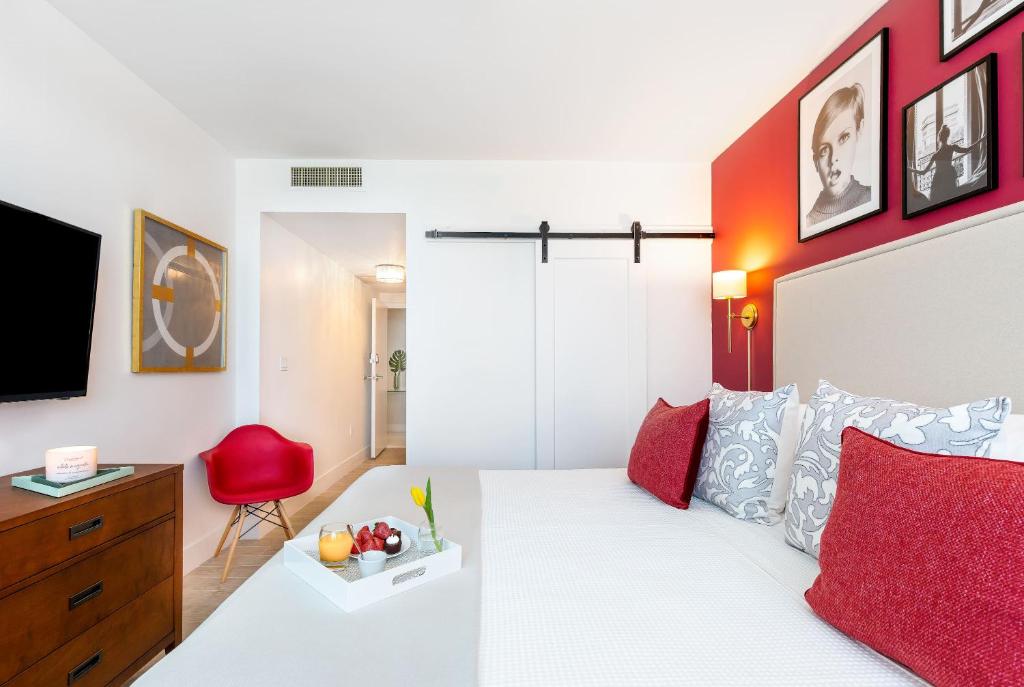 MVR A 5-Star Suite Feel Without Leaving the Grove - Image 7