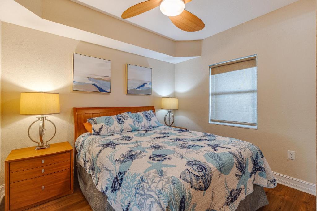 Salty Daze at Crystal Palms - Image 8