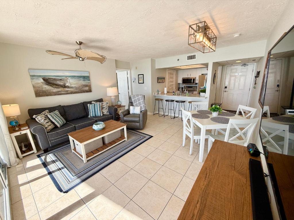 Emerald Bay Escape - Image 5