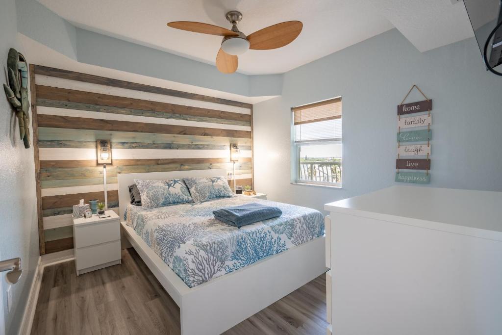 Crystal Palms Resort Treasure Island Penthouse Unit 603 - Image 8