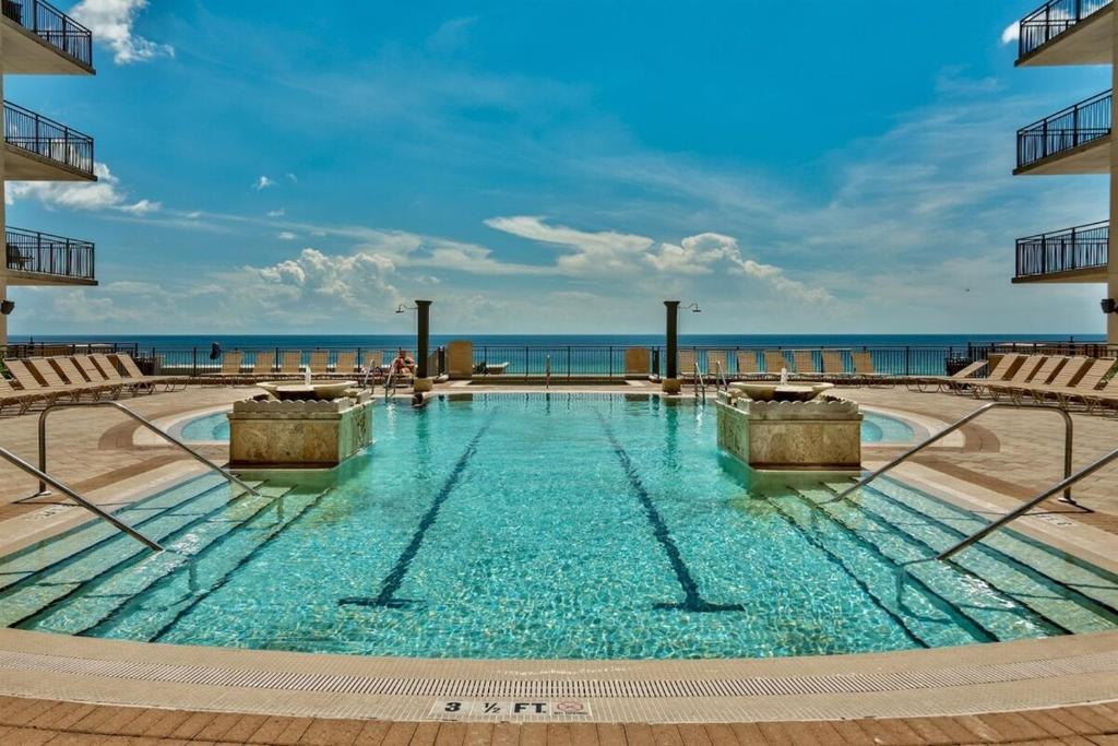 Hot Tub (Jacuzzi) - Photo 3