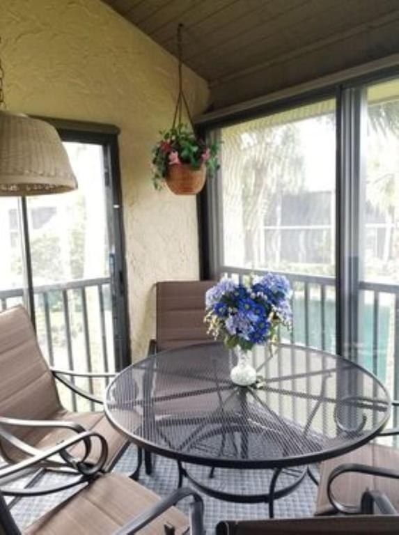 Island Life - Image 5