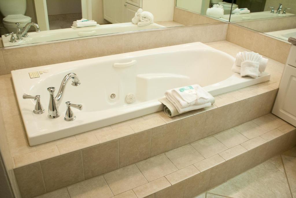 Grand Lake & Lifetime of Vacations Resorts