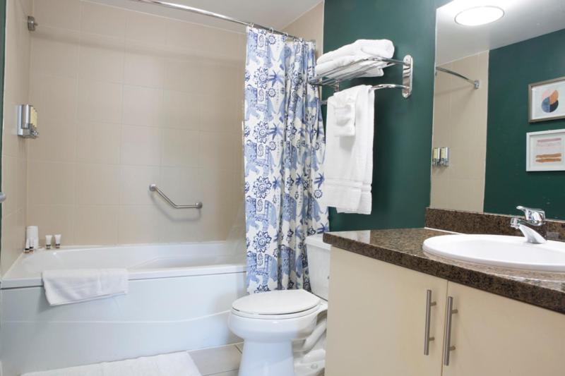 Adorable 12th Floor Standard Unit Parking Included - Image 8