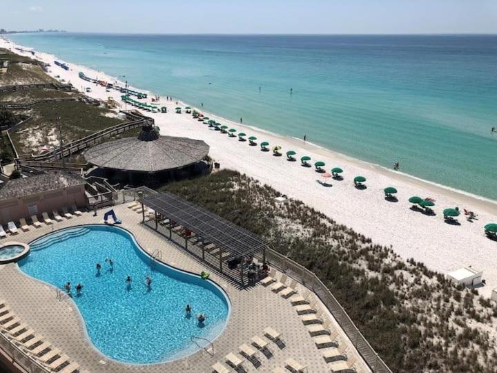 Hot Tub (Jacuzzi) - Photo 2