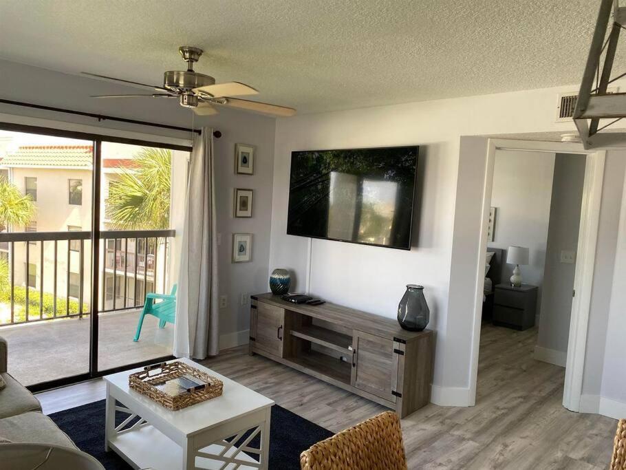 Ocean Front Ocean Village Condo - Image 8