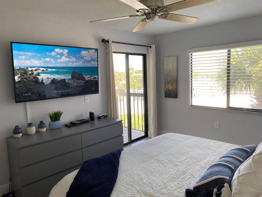 Ocean Front Ocean Village Condo - Image 5