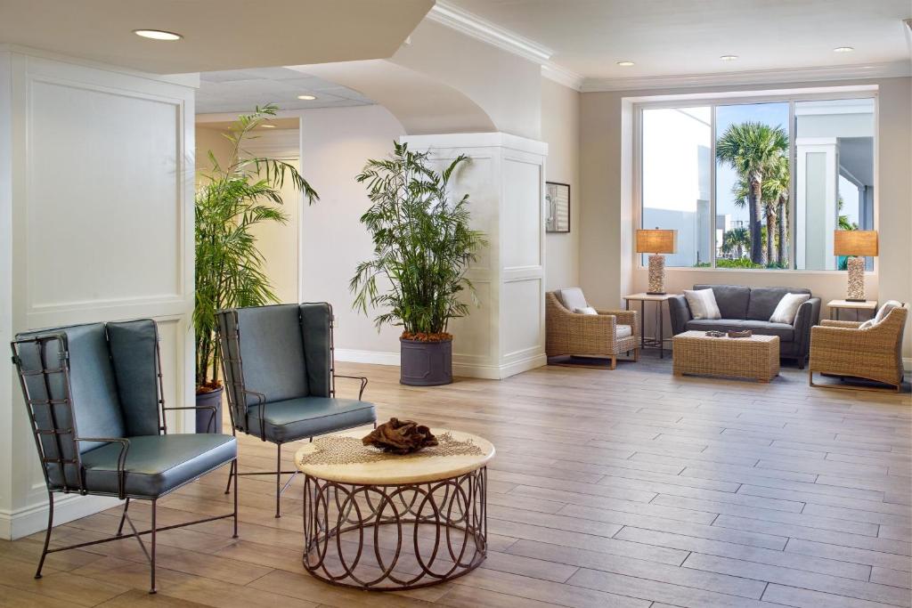 SpringHill Suites by Marriott Pensacola Beach - Image 7