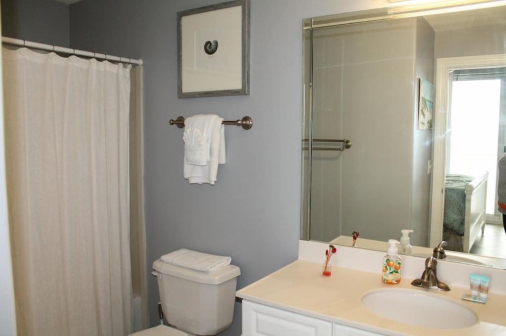 Beautiful Beachfront Views - The Retreat at Emerald Isle