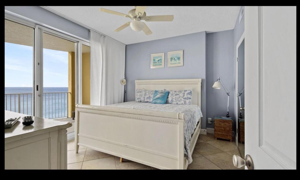 Beautiful Beachfront Views - The Retreat at Emerald Isle - Image 8