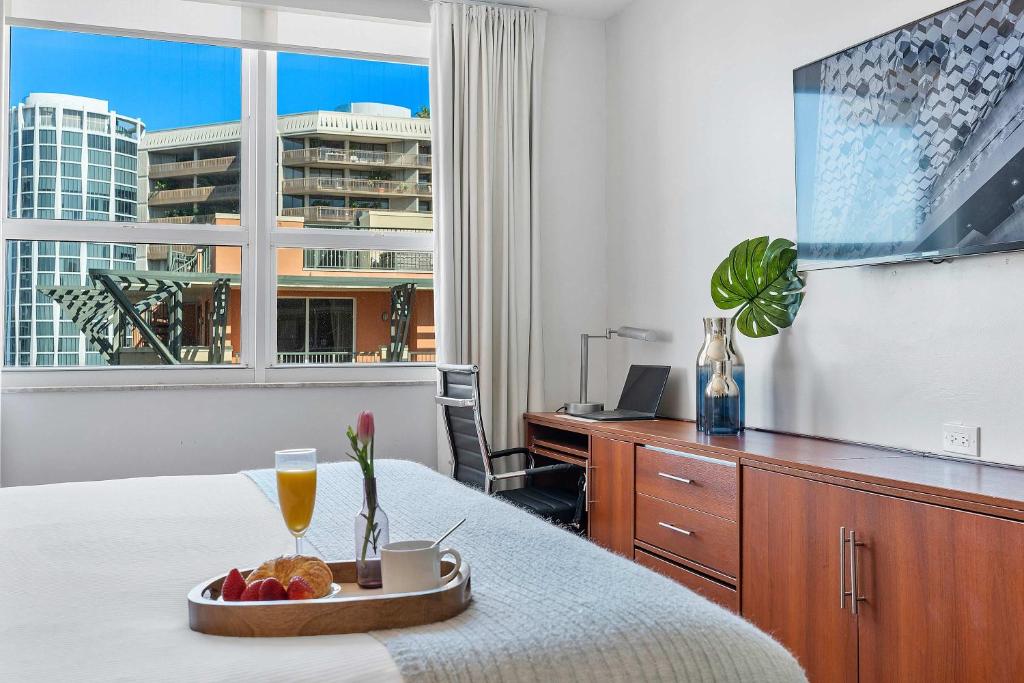 MVR Groves Most Photo Worthy Suite - Image 5