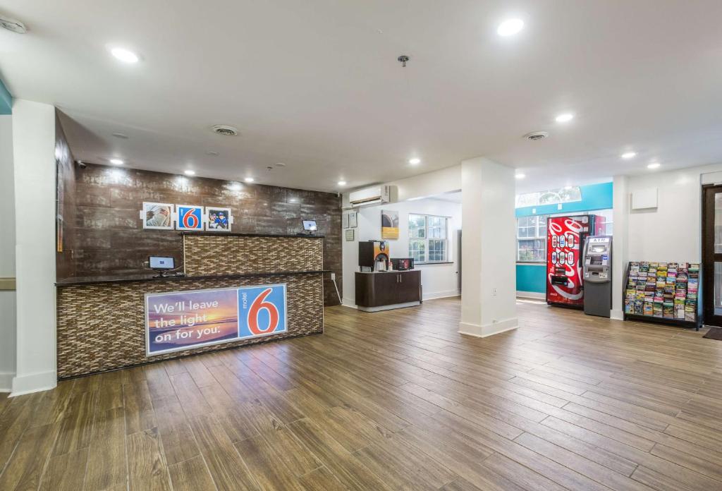 Motel 6-Smyrna, GA - Atlanta - Image 6