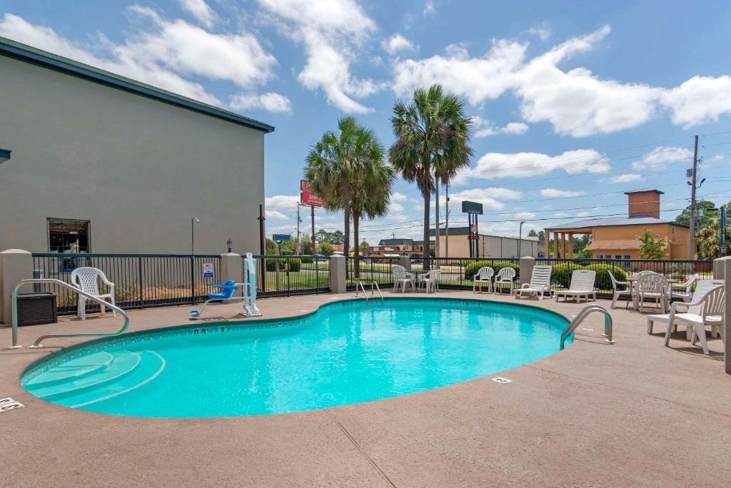Quality Inn Cordele - Image 4