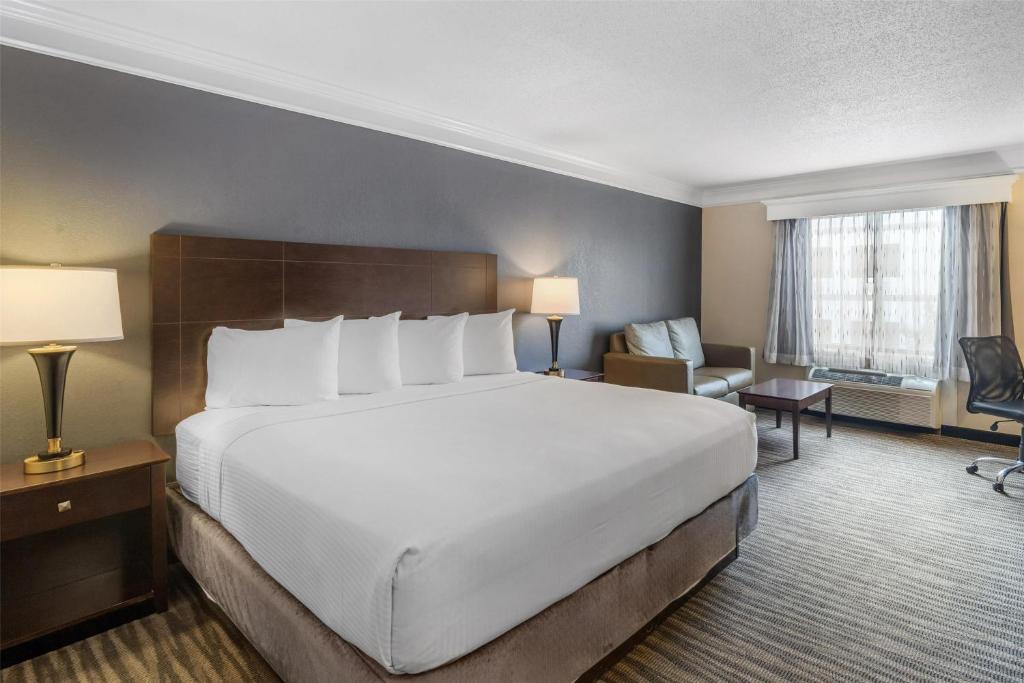 Best Western Augusta West - Image 8