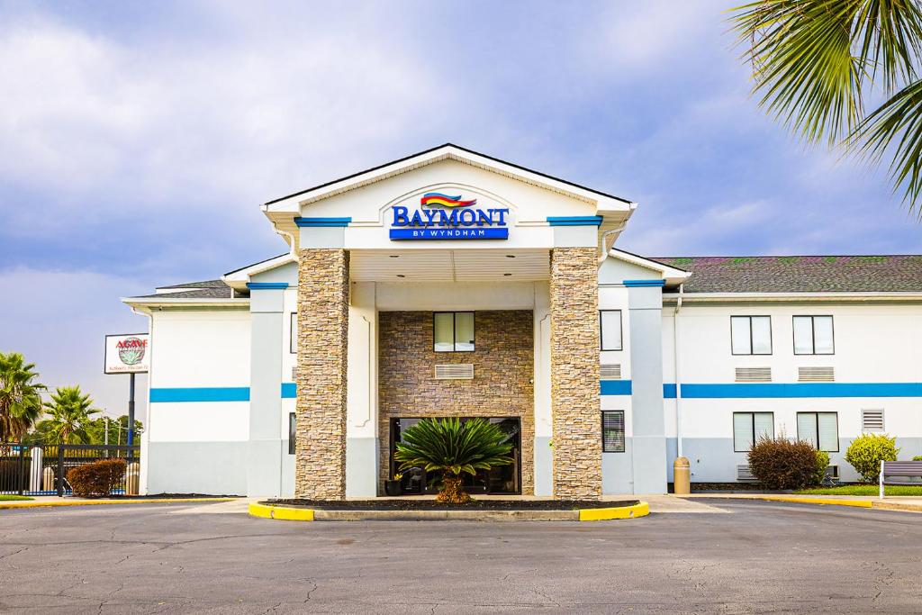 Baymont by Wyndham Port Wentworth