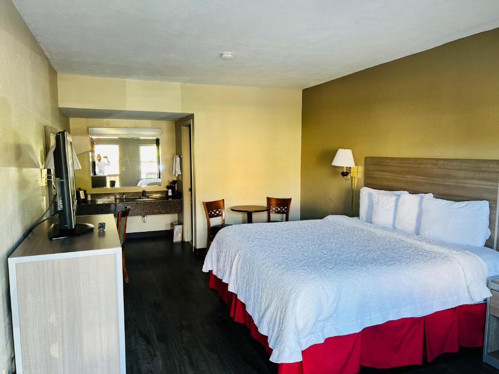 Alpine Valley Inn - Image 8