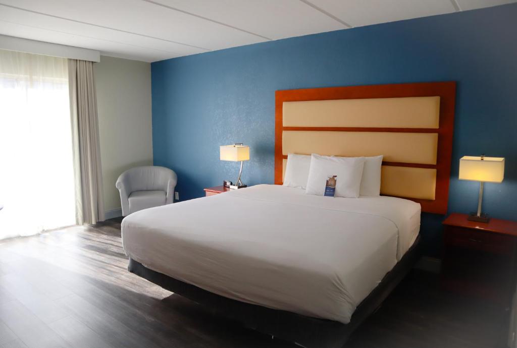 Baymont by Wyndham Norcross Atlanta - Image 8