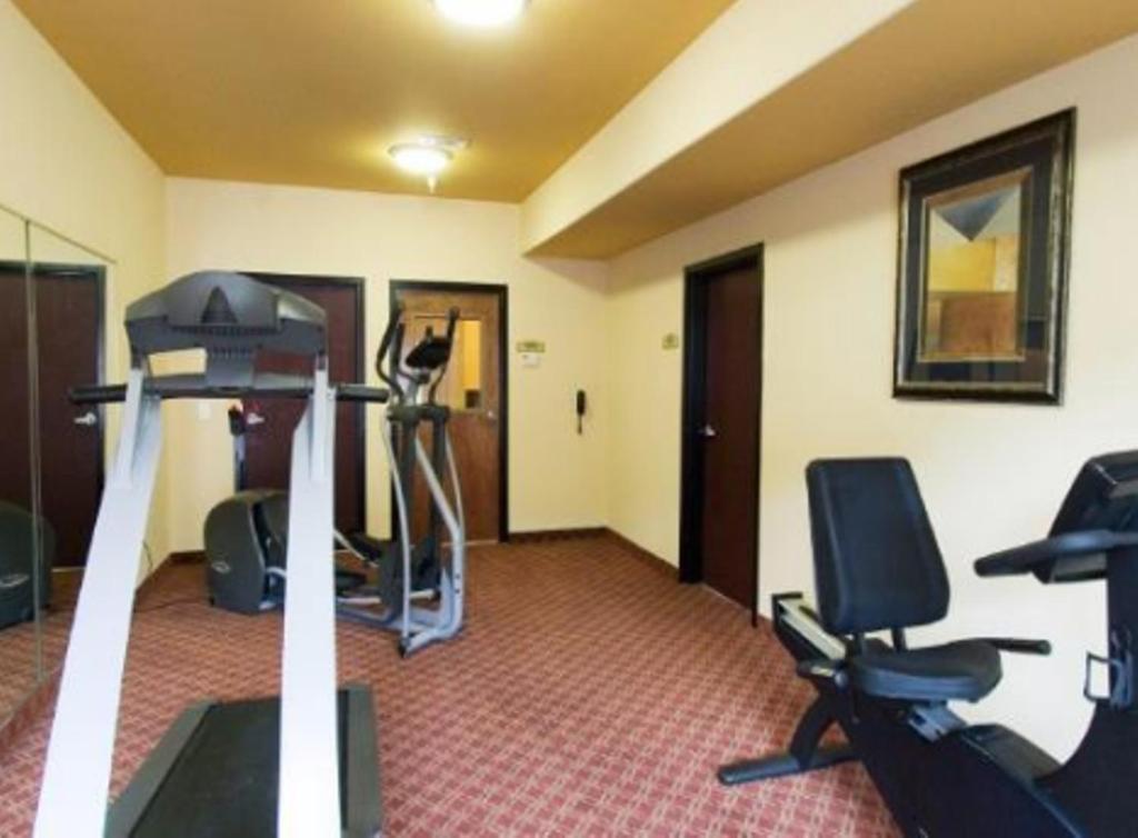 Garden Inn Hotel - Image 6