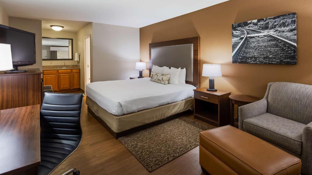 Best Western Shenandoah Inn - Image 8